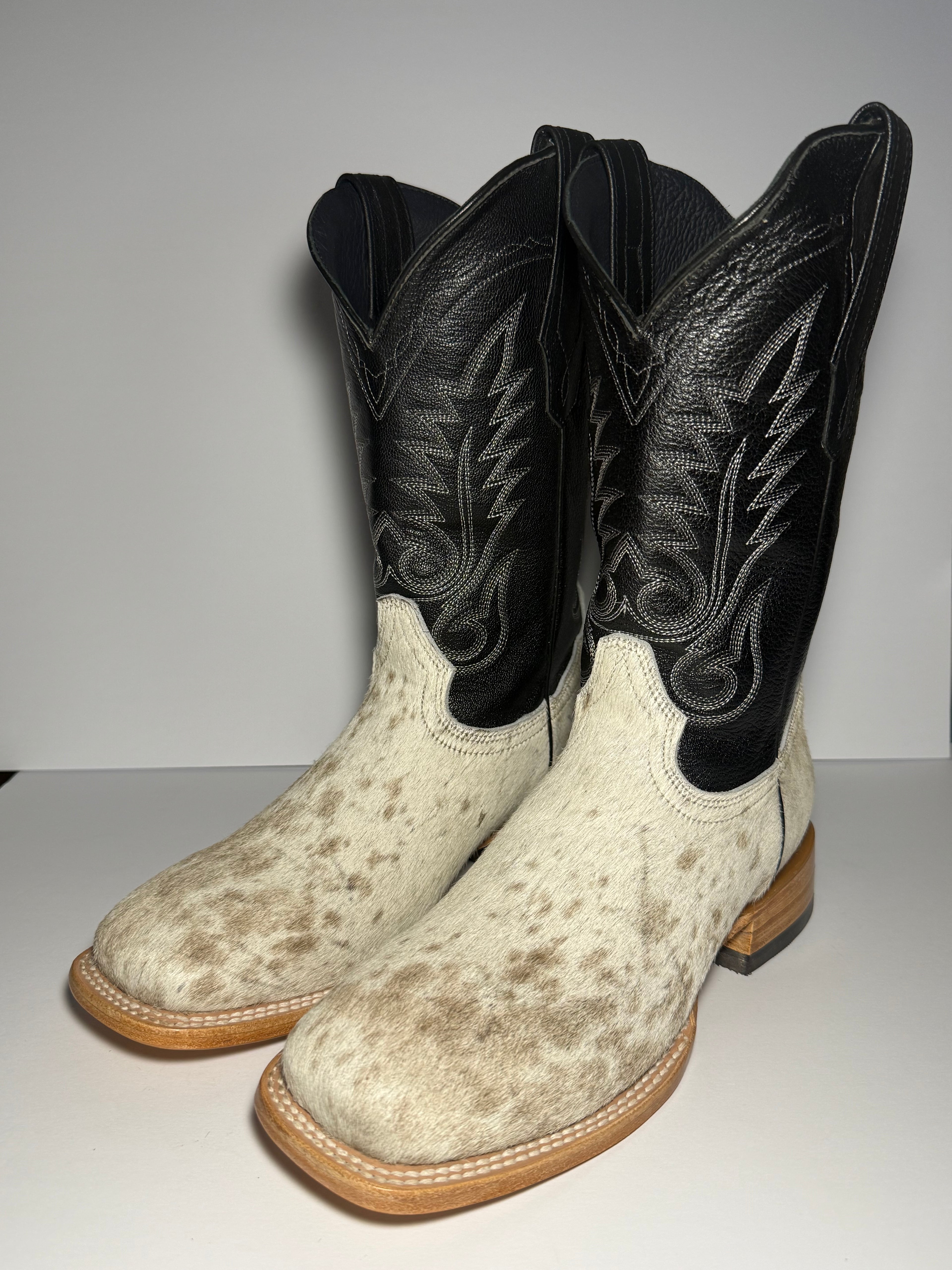 Cowhide Size 8.5