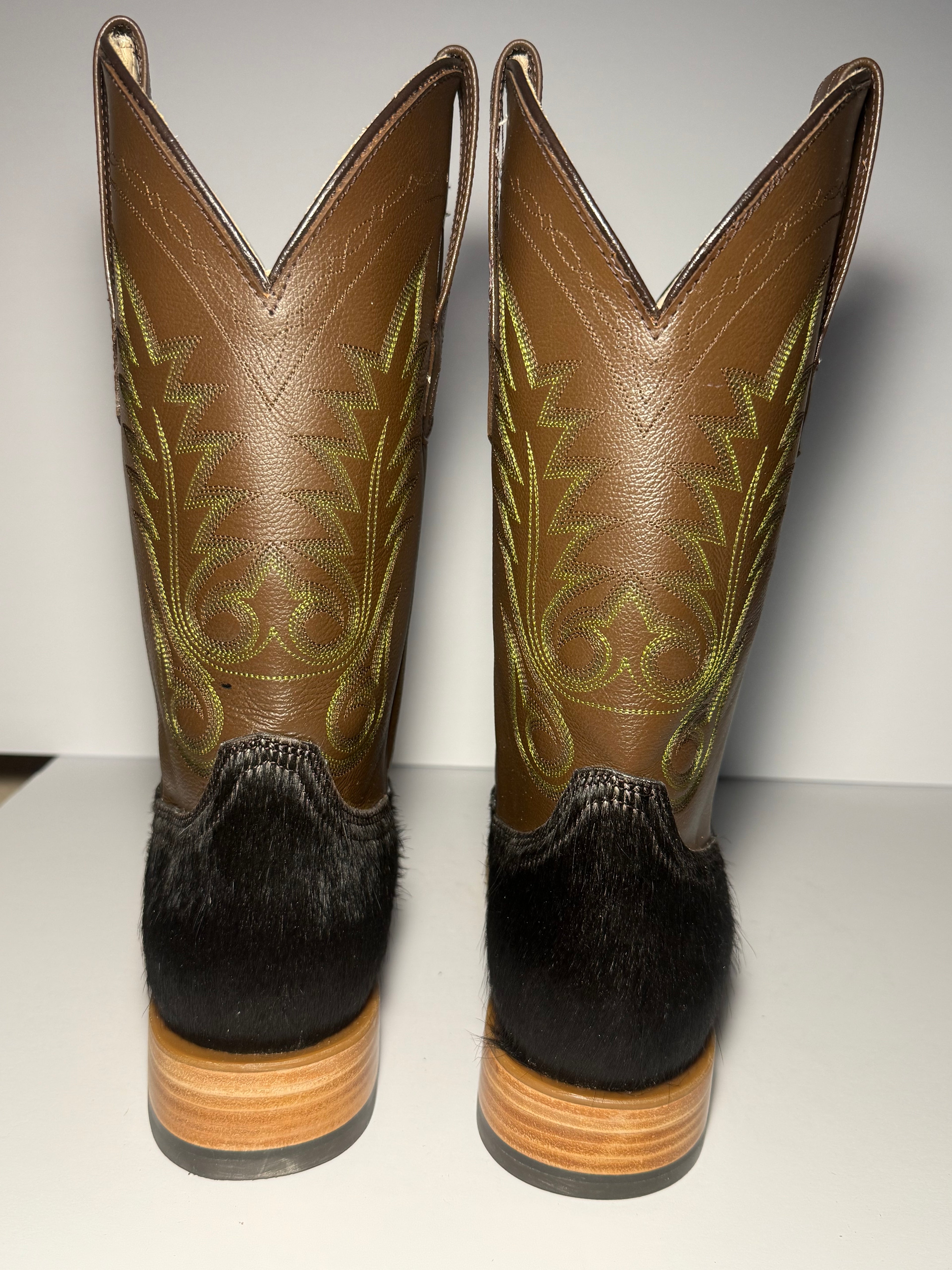 Cowhide Size 9