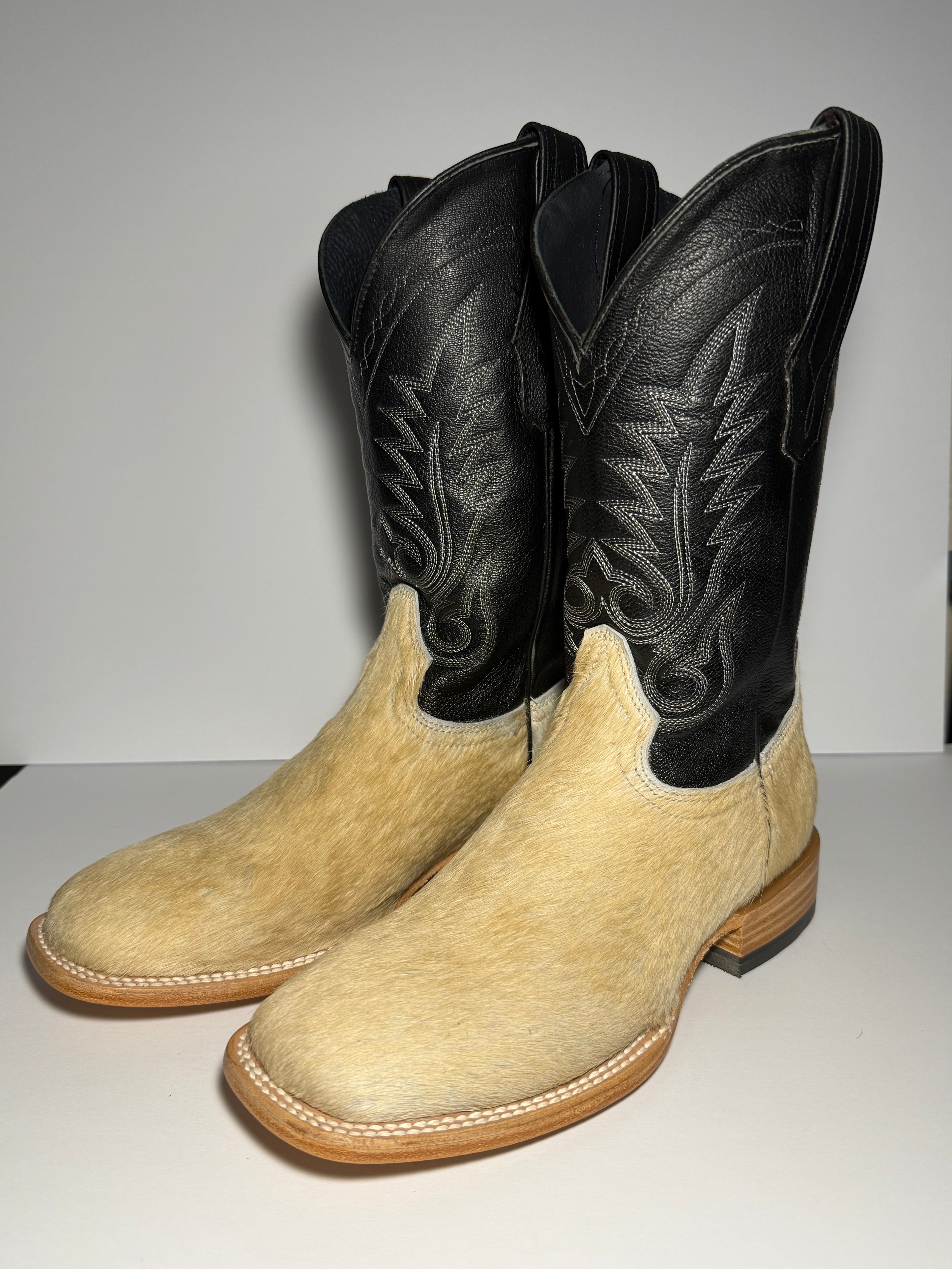 Cowhide Size 8.5