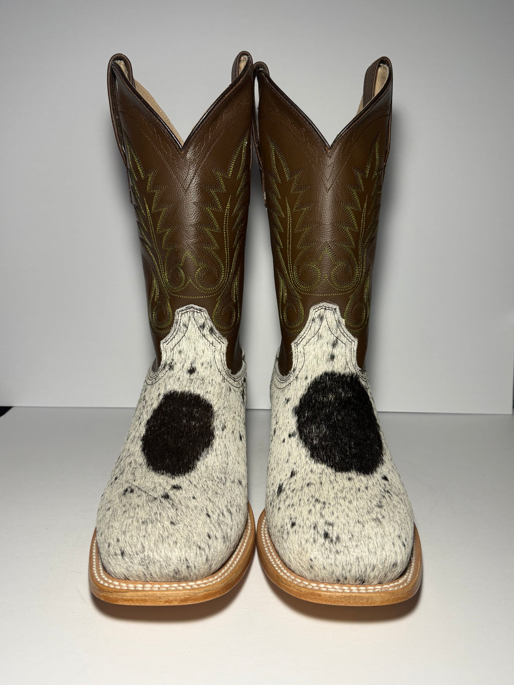 Cowhide Size 10