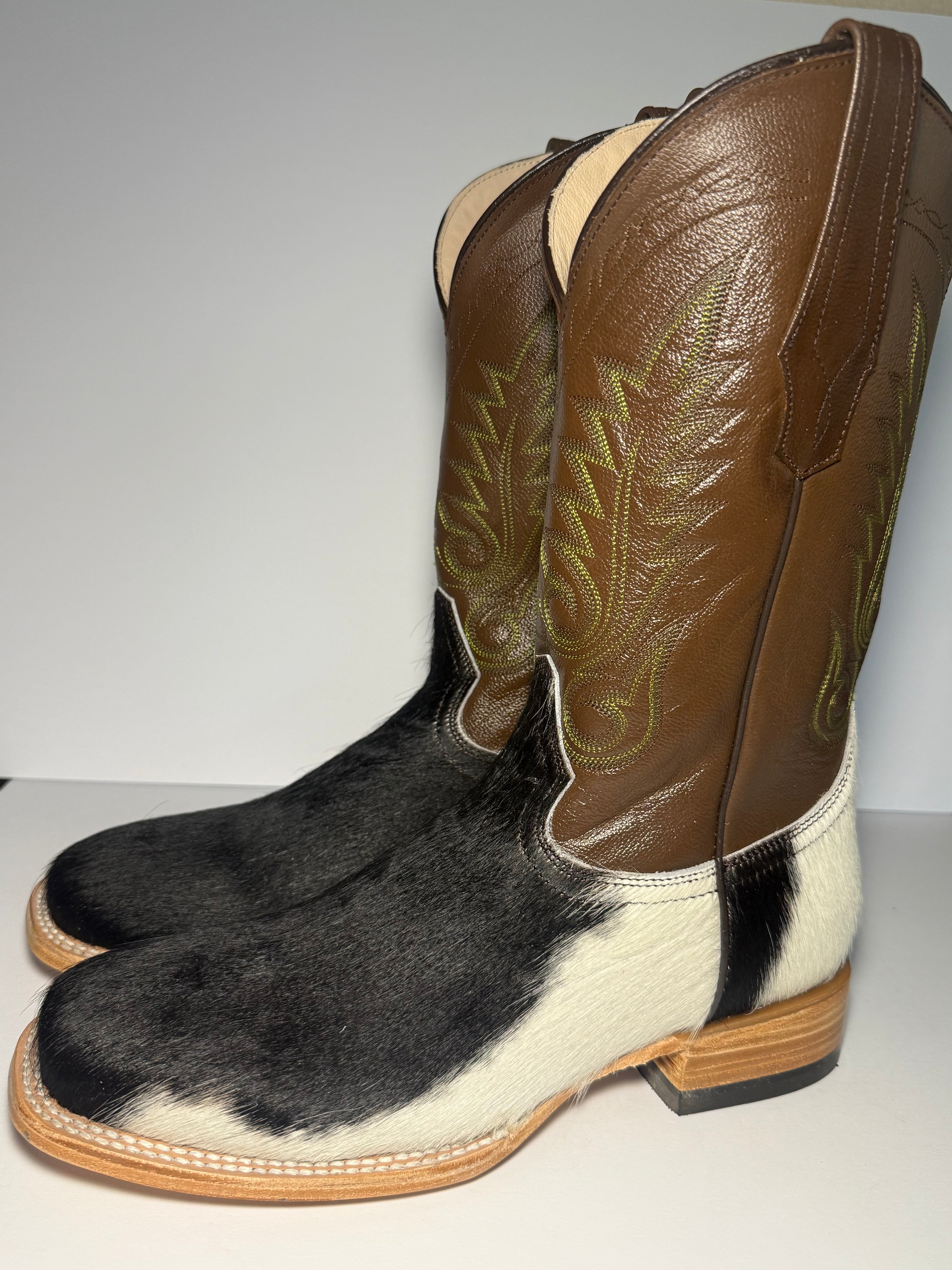 Cowhide Size 10.5