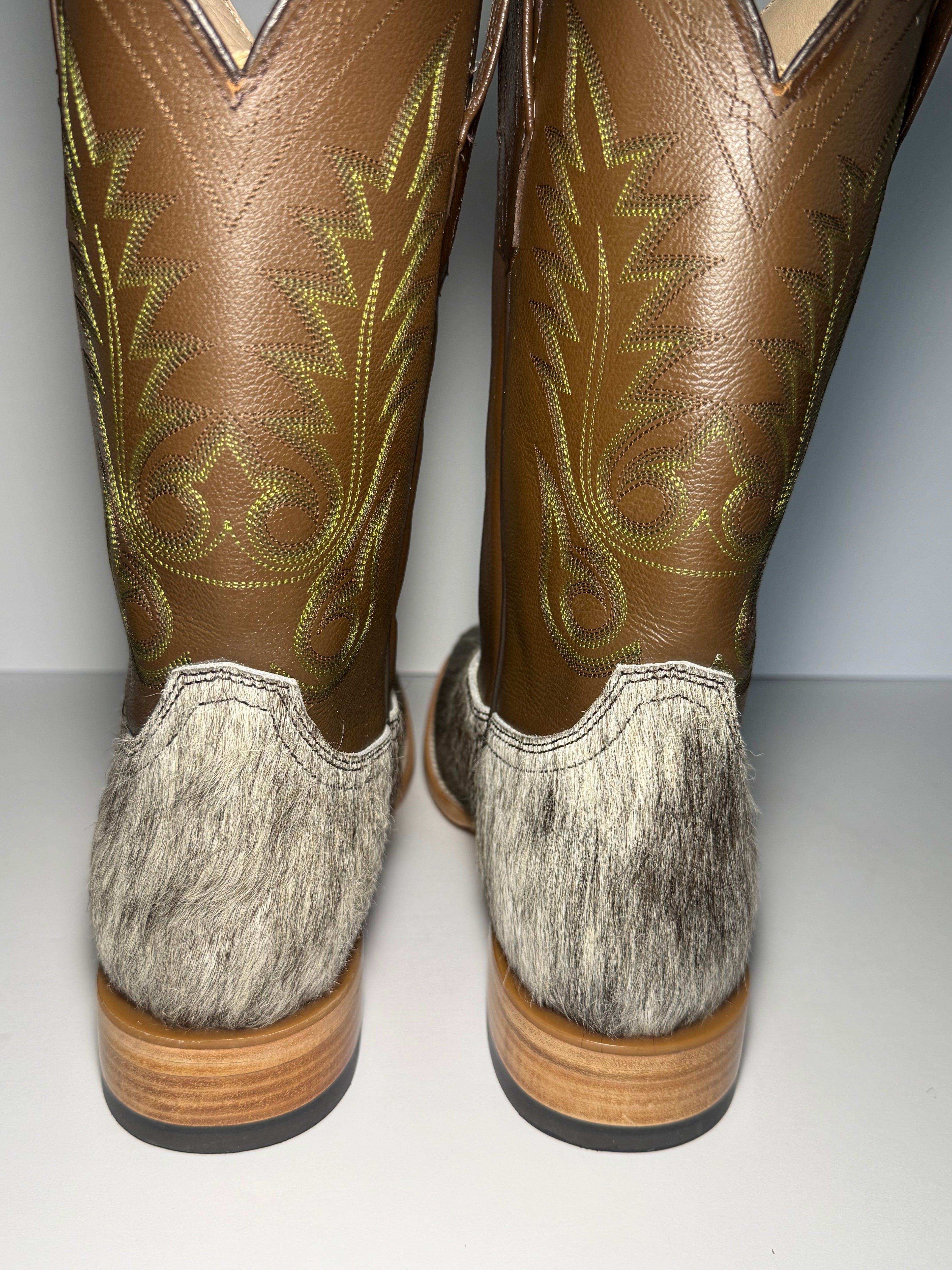 Cowhide Size 10.5