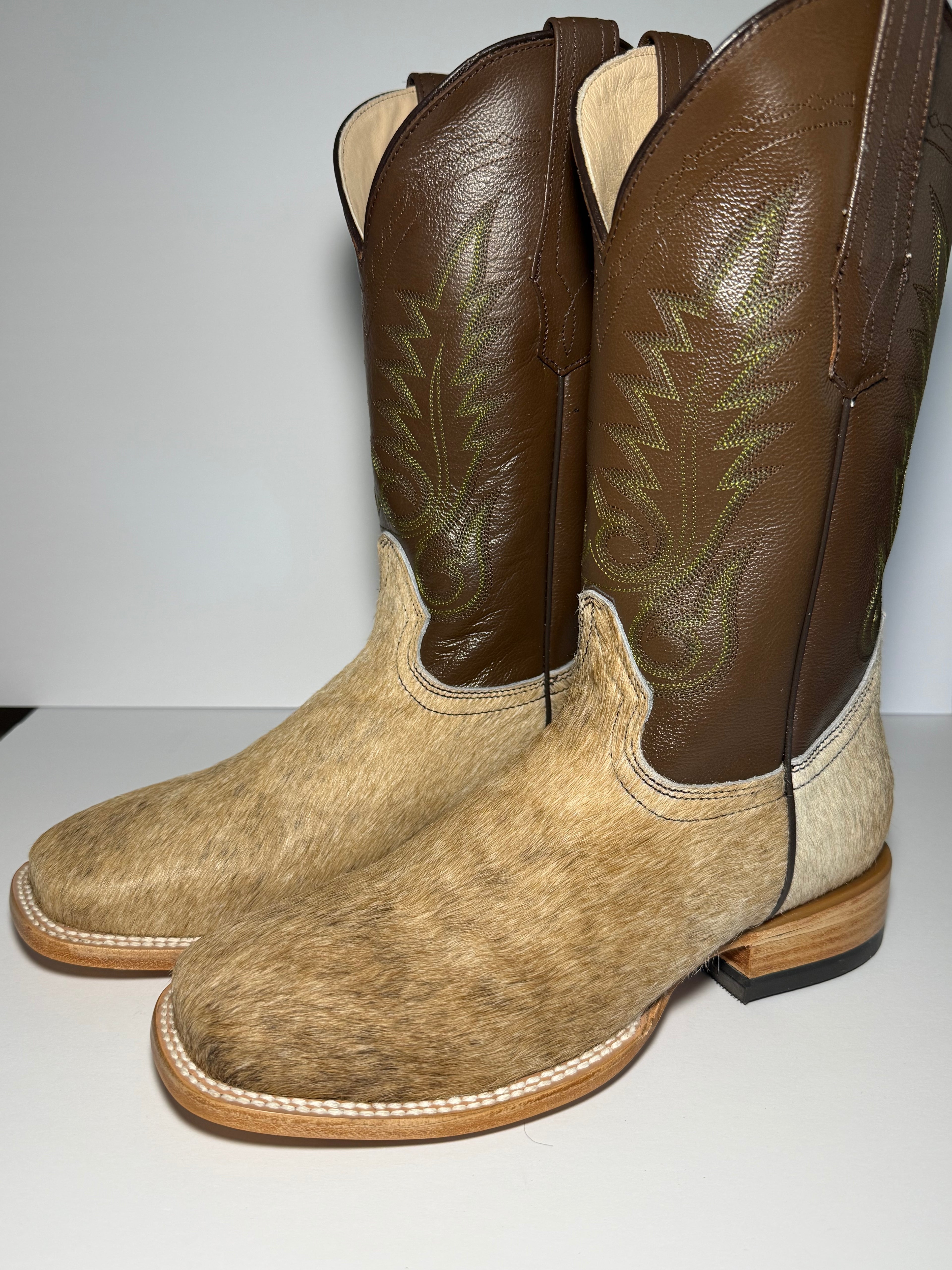 Cowhide Size 9