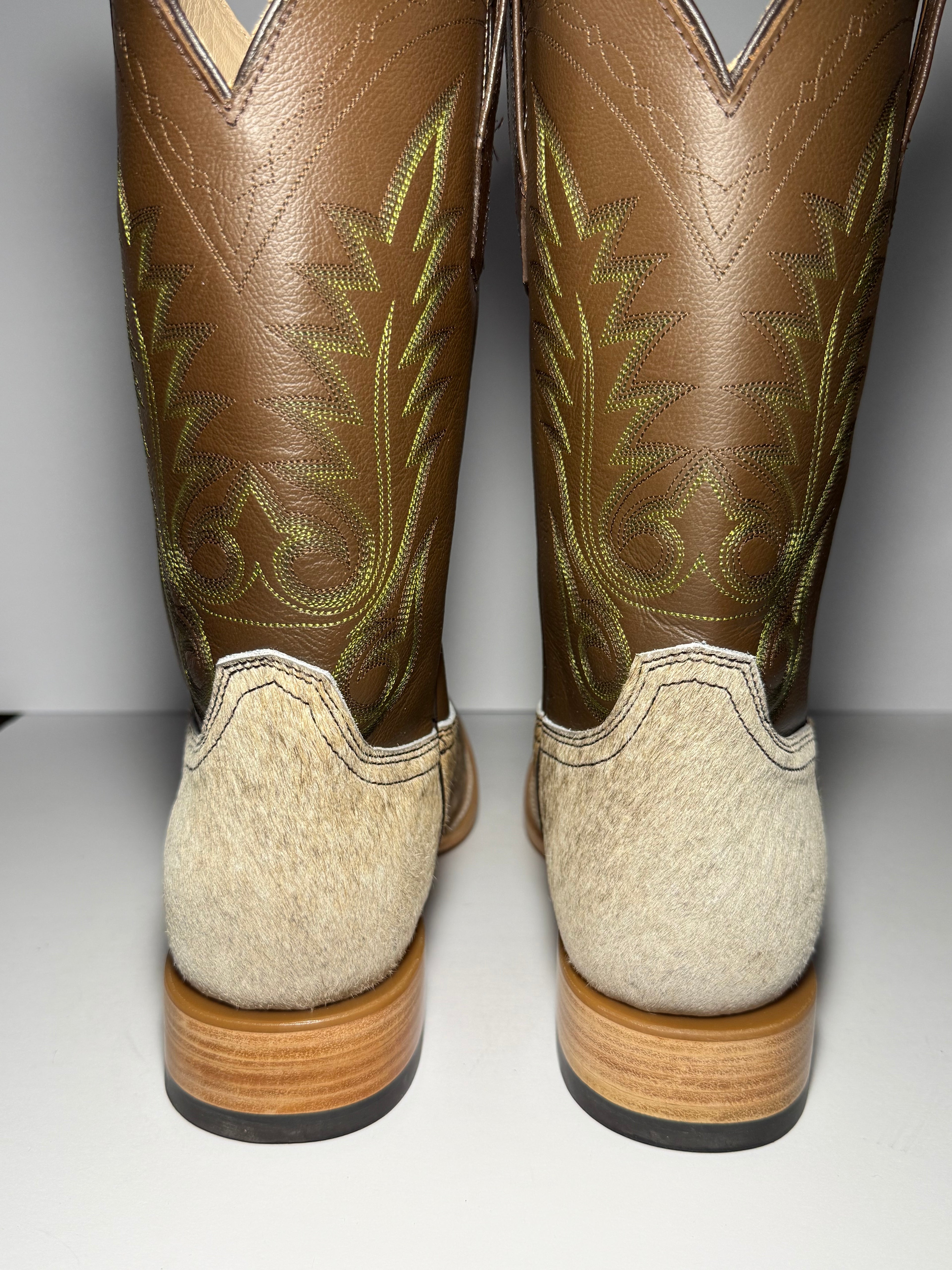 Cowhide Size 11.5
