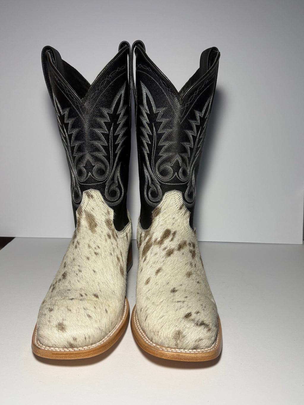 Cowhide Size 9