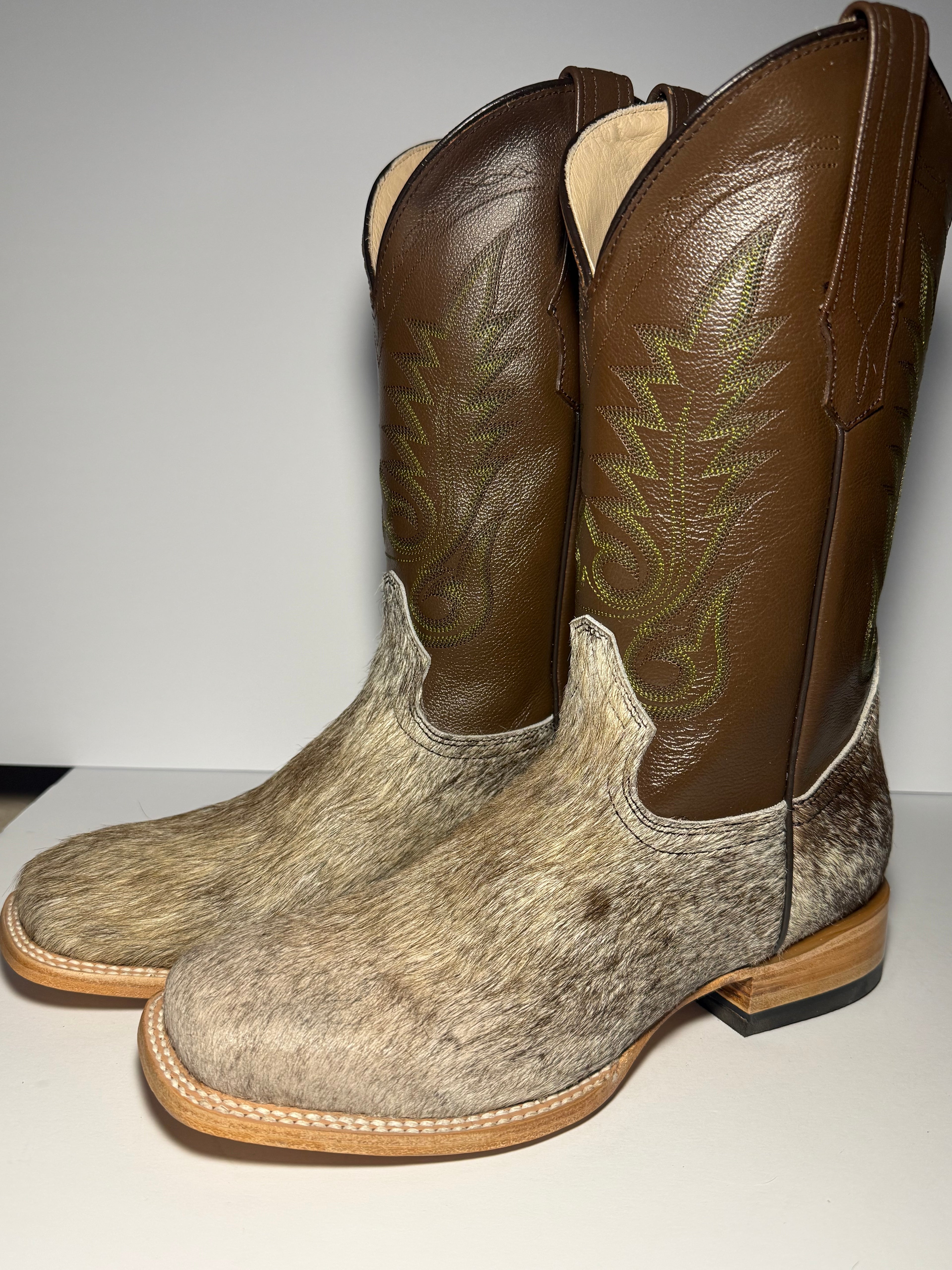 Cowhide Size 10