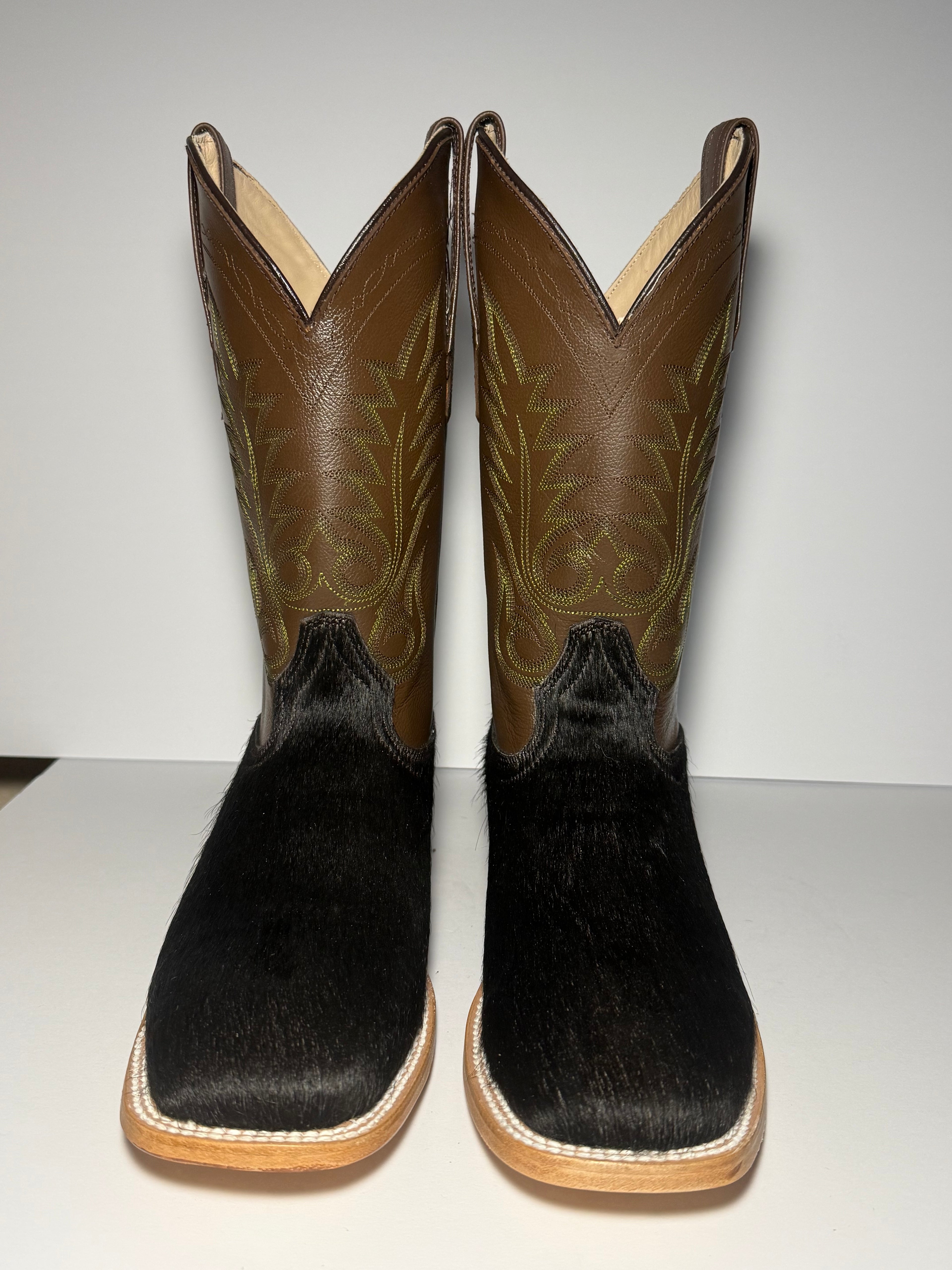 Cowhide Size 9
