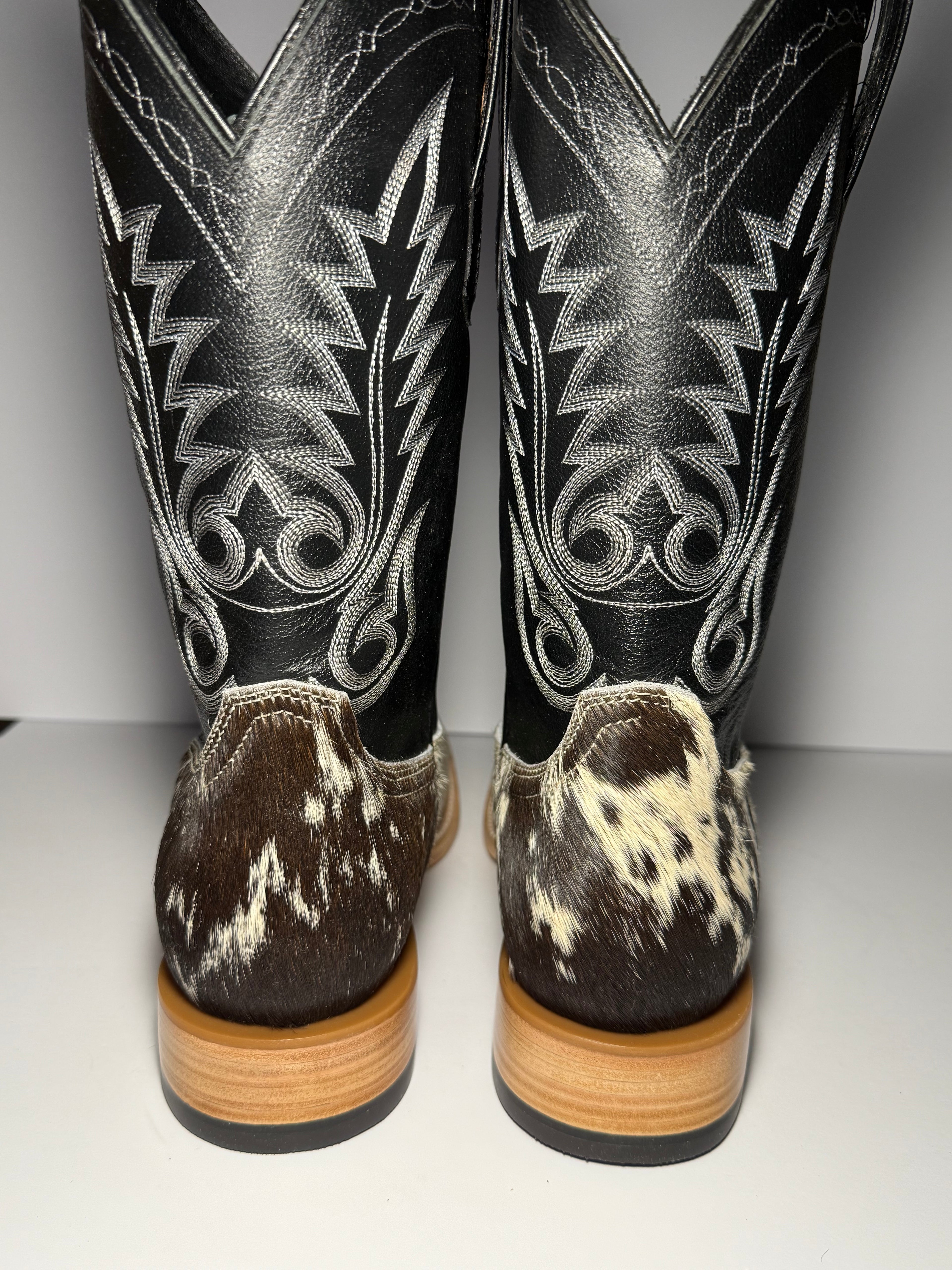 Cowhide Size 10
