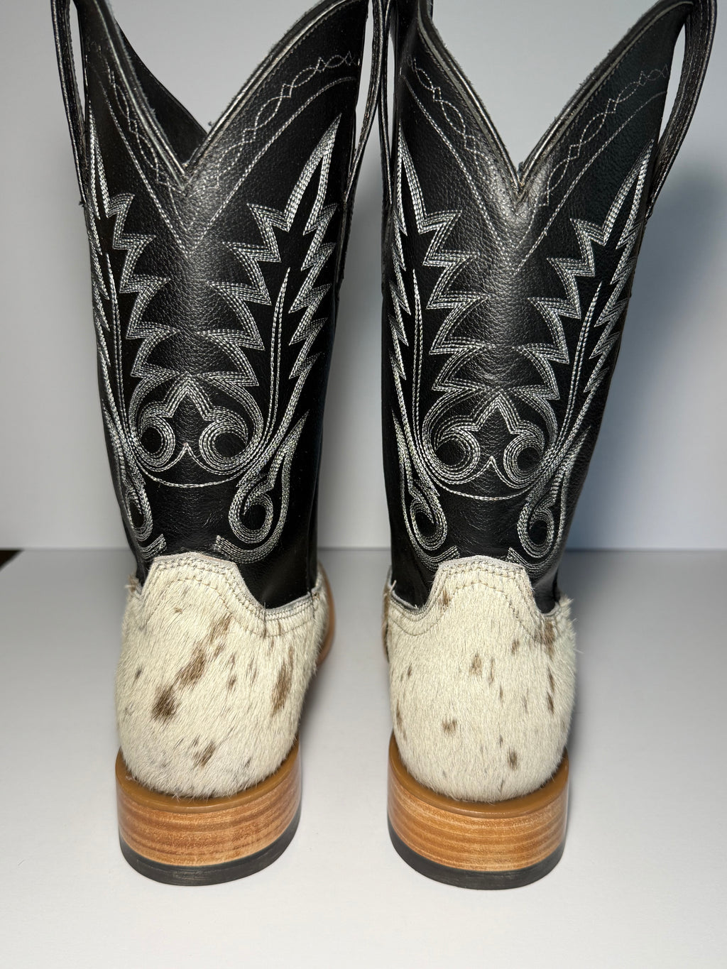 Cowhide Size 9