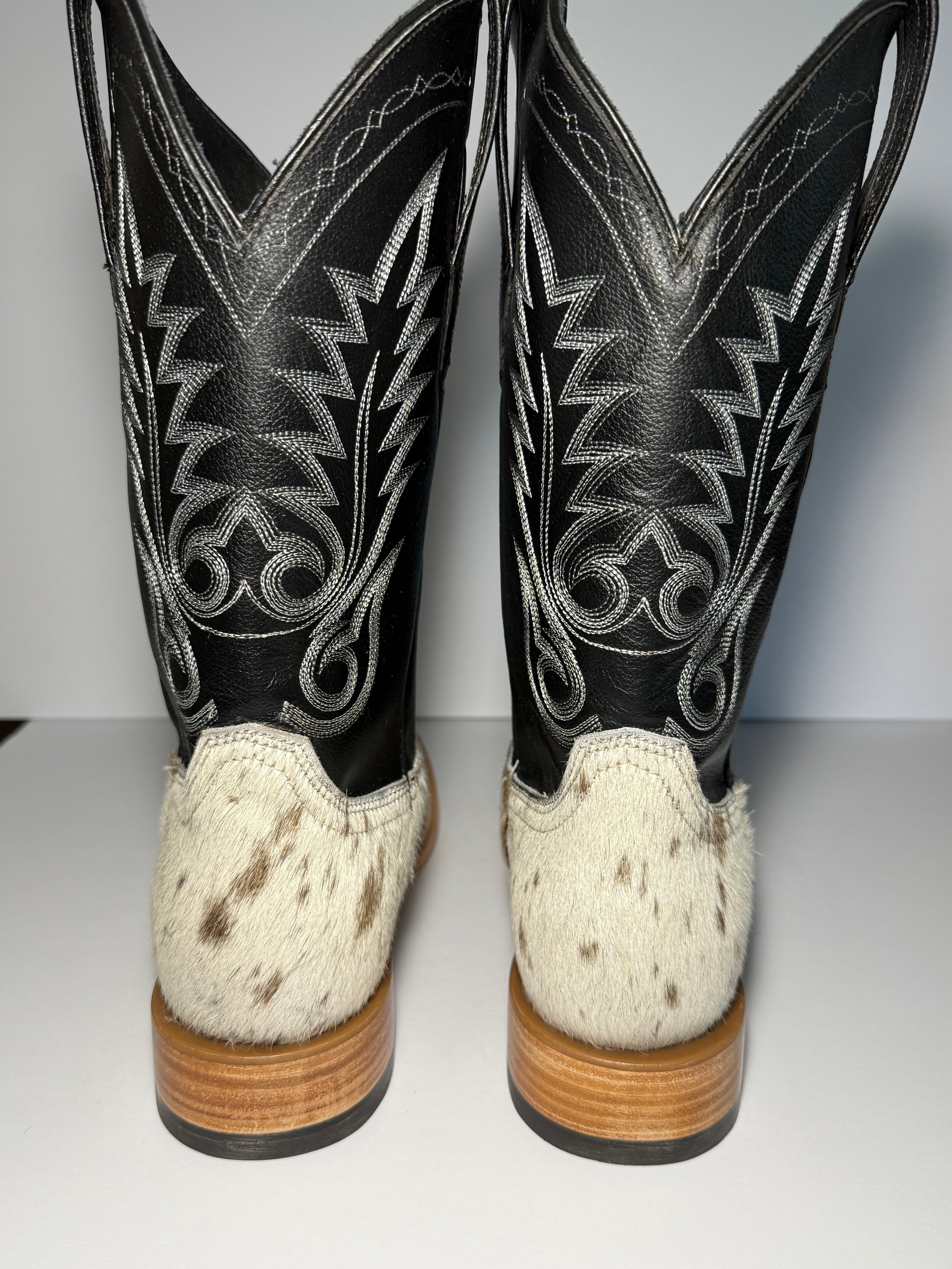 Cowhide Size 9