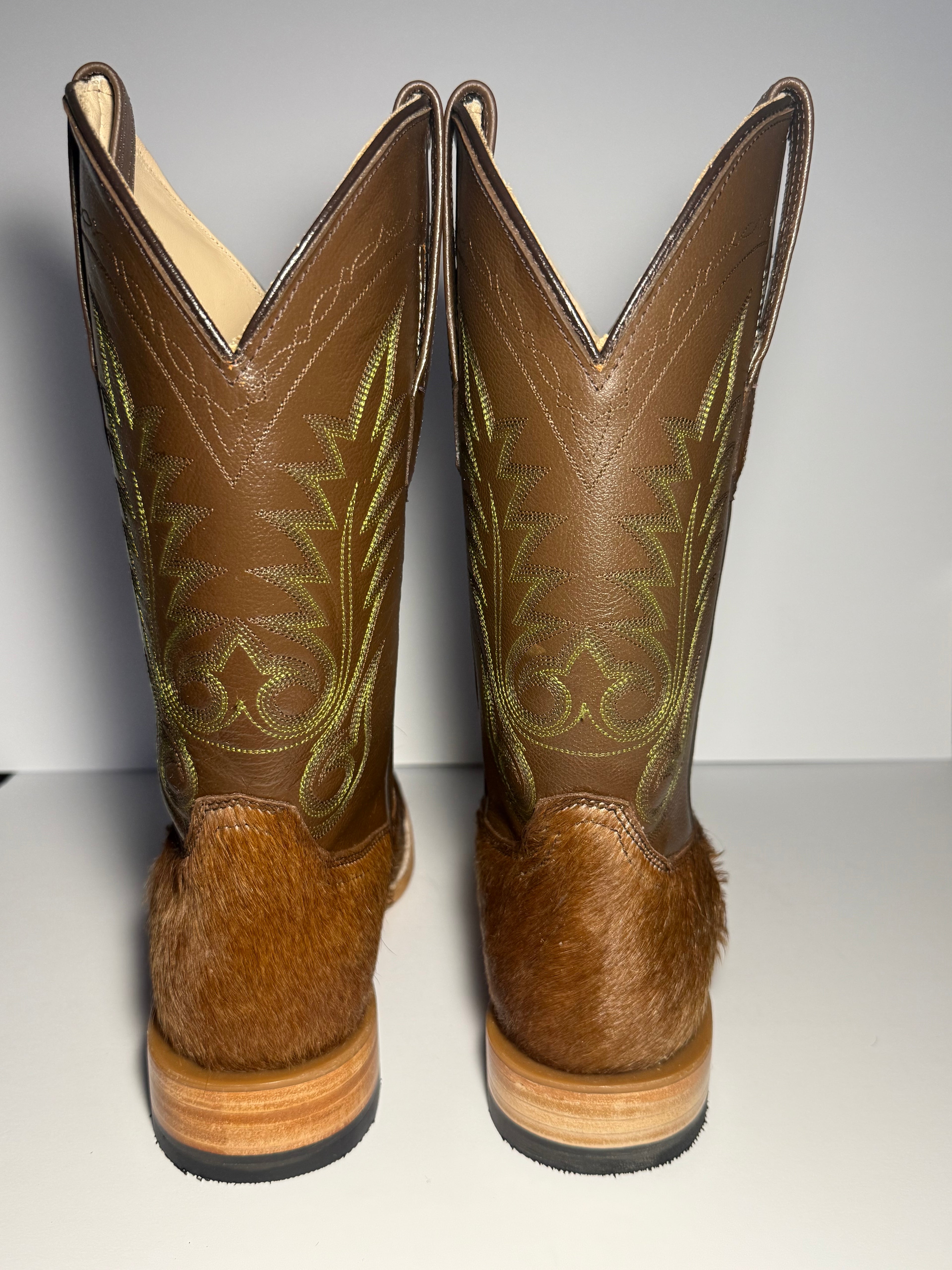 Cowhide Size 8.5